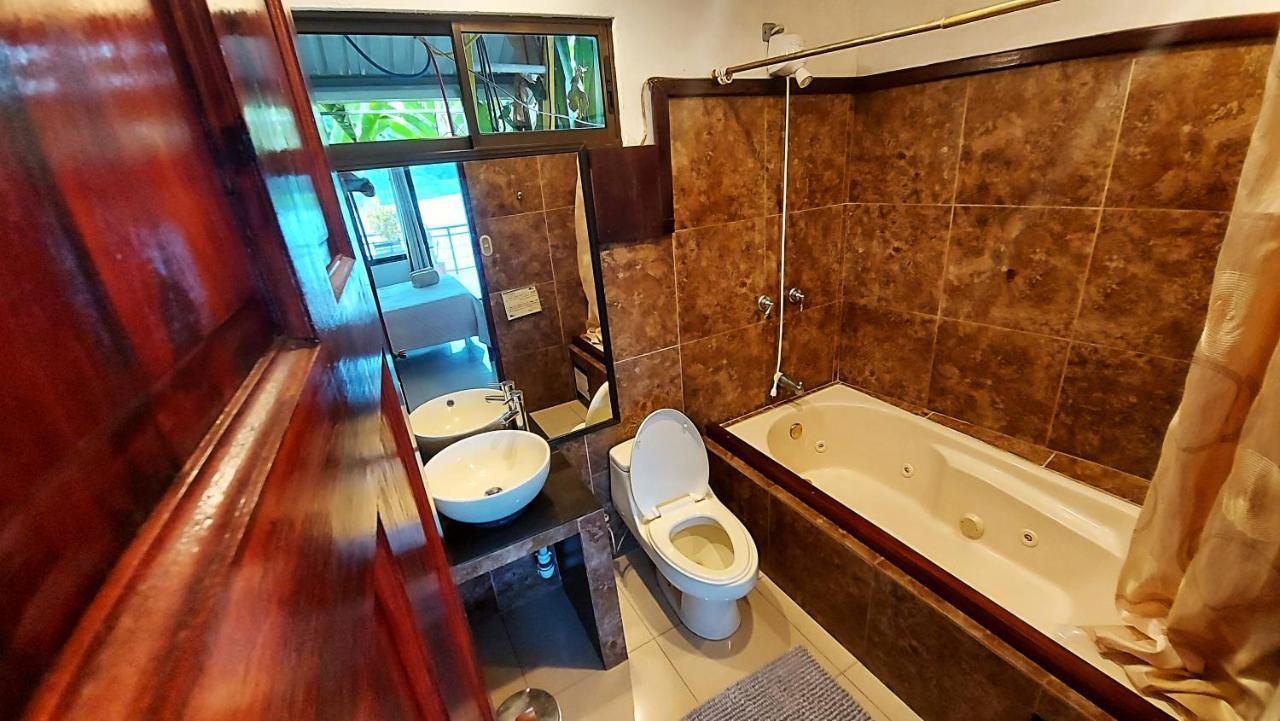Tortuguero Adventures GuestHouse Exterior foto
